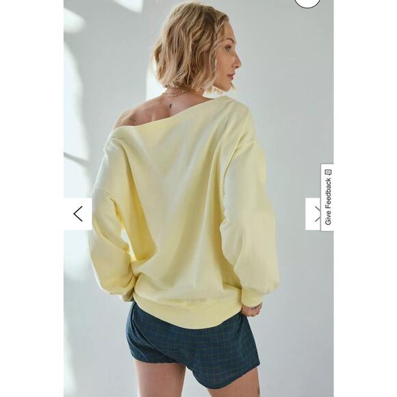 NWOT Out From Under Imani Sweatshirt Size Small Yellow - Picture 3 of 4
